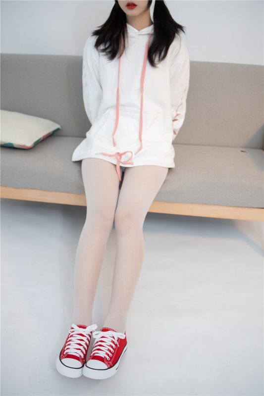 JKFUN-040《红色帆布鞋定制》13D白丝 小夜 [50P1V05’21”]-喵领域